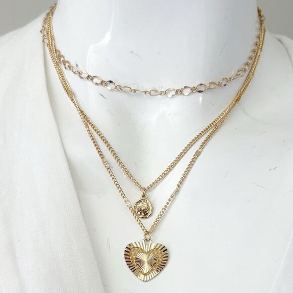 NWOT Noir Jewelry Foundrae Inspired Gold Tone Three Layer Heart Chain Necklace - Picture 1 of 2
